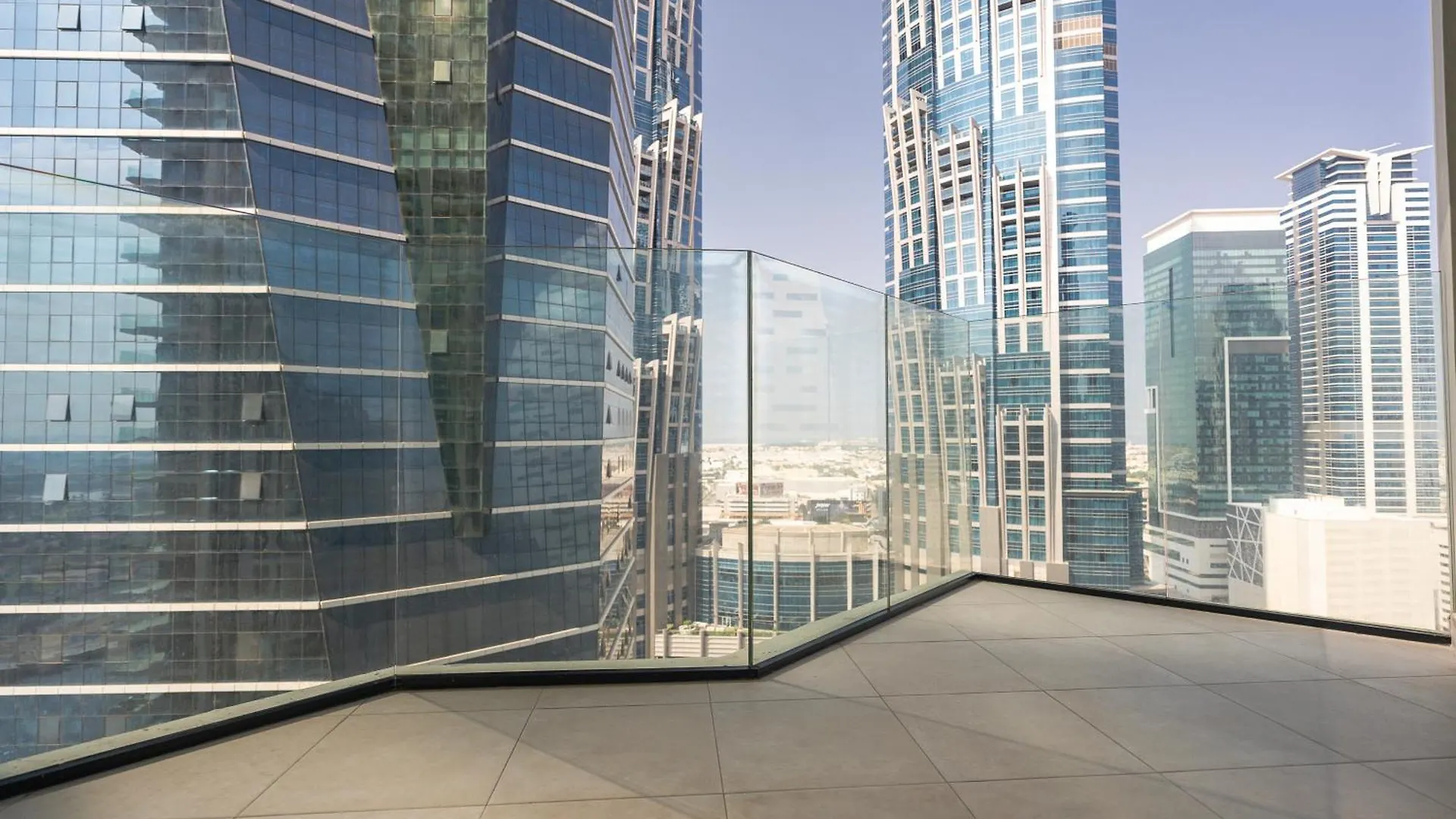 Elegant 2-Bedroom Apartment, Branded & Luxury Amenities Dubai United Arab Emirates