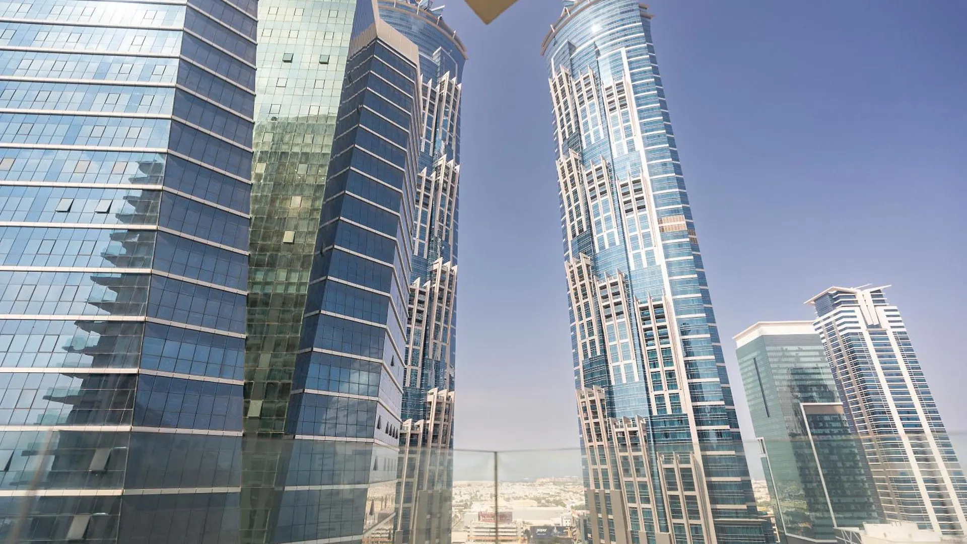 Elegant 2-Bedroom Apartment, Branded & Luxury Amenities Dubai 0*,  United Arab Emirates