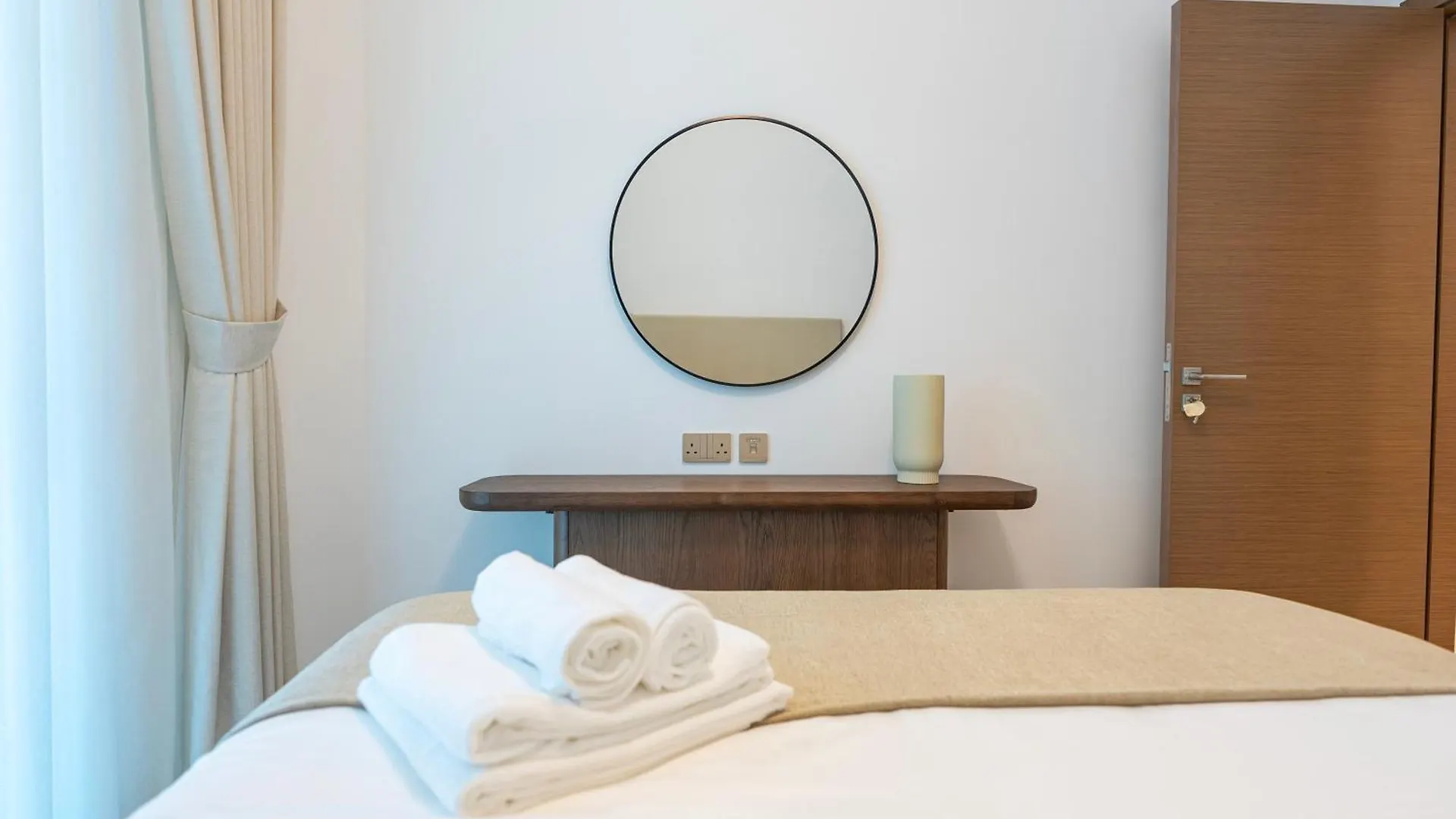 Elegant 2-Bedroom Apartment, Branded & Luxury Amenities Dubai