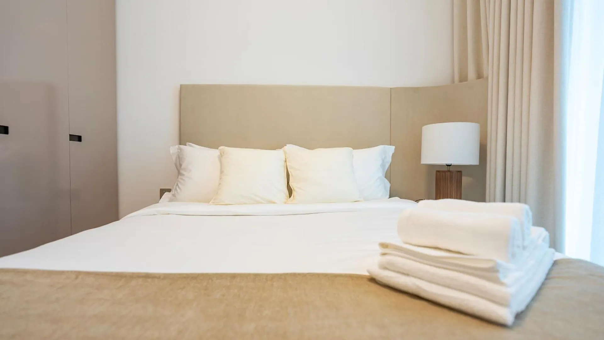 Apartment Elegant 2-Bedroom Apartment, Branded & Luxury Amenities Dubai